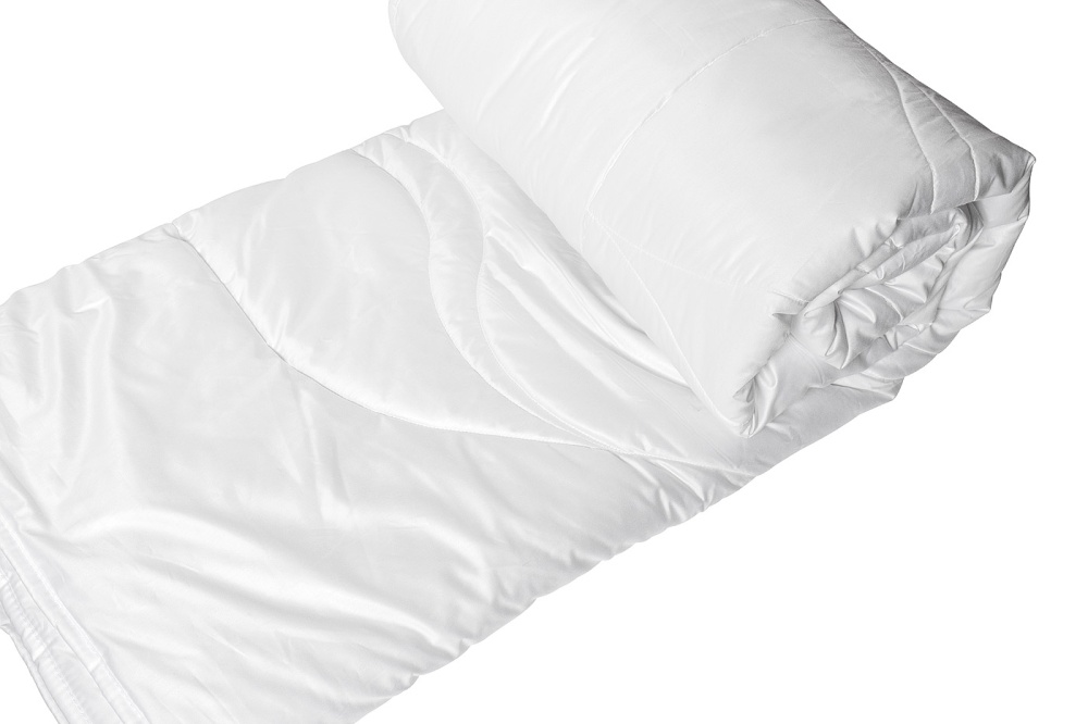 Одеяло Паво 140*205 шелковое волокно